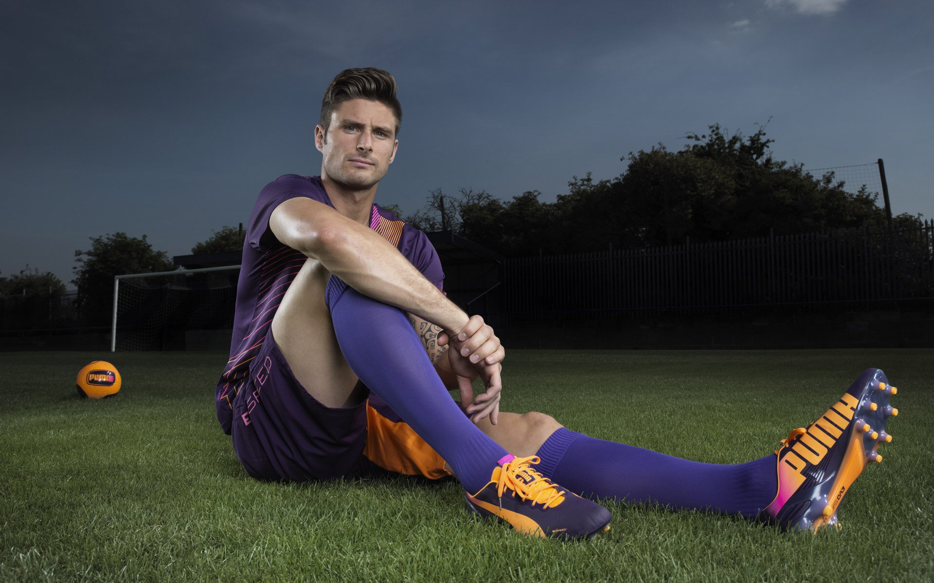 强者对决：火箭与狂热之战将掀起风浪